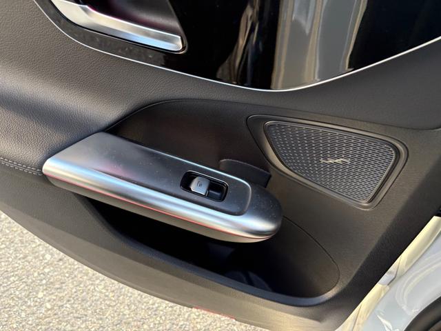 Cクラス C220dアバンギャルド AMGラインパッケージ リア・アクスルステアリング オパリスホワイト パノラミックスライディングルーフ ベーシックパッケージ AMGライン(53枚目)