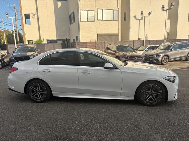 Cクラス C180アバンギャルド AMGライン オパリスホワイト パノラミックスライディングルーフ ベーシックパッケージ AMGラインパッケージ MP202301(3枚目)