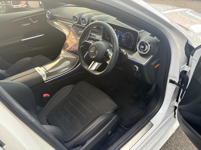 Cクラス C180アバンギャルド AMGライン オパリスホワイト パノラミックスライディングルーフ ベーシックパッケージ AMGラインパッケージ MP202301(15枚目)