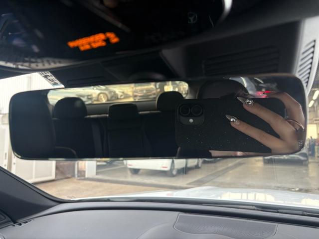 Cクラス C180アバンギャルド AMGライン オパリスホワイト パノラミックスライディングルーフ ベーシックパッケージ AMGラインパッケージ MP202301(32枚目)