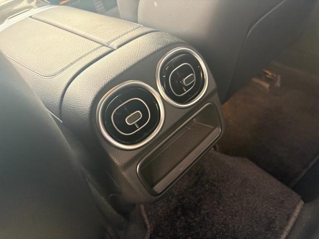 Cクラス C180アバンギャルド AMGライン オパリスホワイト パノラミックスライディングルーフ ベーシックパッケージ AMGラインパッケージ MP202301(49枚目)