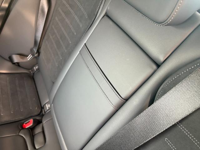 Cクラス C180アバンギャルド AMGライン オパリスホワイト パノラミックスライディングルーフ ベーシックパッケージ AMGラインパッケージ MP202301(50枚目)