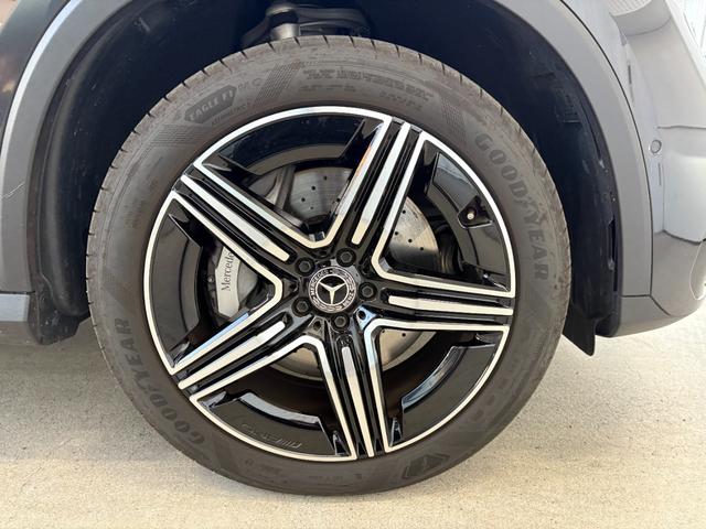 お車が展示場に無い事がございます。ご来店の際は一度お電話にて在庫の確認をお願い致します。☆正規ディーラーメルセデス・ベンツ北大阪サーティファイドカーセンター０１２０−８３８−０３８まで