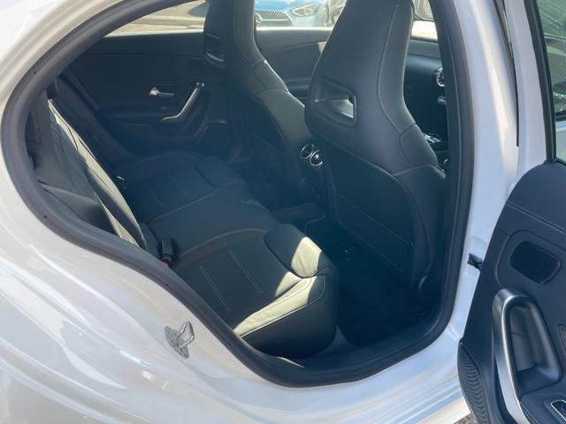 ���₢���킹�͐��K�f�B�[���[�����Z�f�X�E�x���c�k���T�[�e�B�t�@�C�h�J�[�Z���^�[�O�P�Q�O�|�W�R�W�|�O�R�W�܂ł��C�y�ɂ��₢���킹���������B