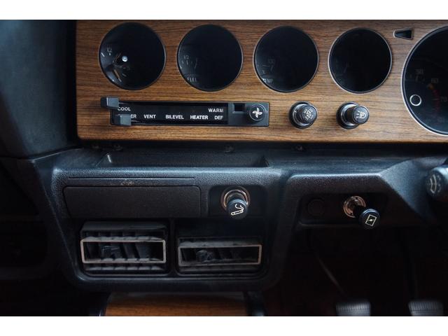 スカイライン 　２０００ＧＴ　ワンオーナー車　内装フルオリジナル　５速Ｍ／Ｔ　ブラウン内装　純正カセットステレオ　　実走行６万ＫＭ台　記録簿有り　　禁煙車（33枚目）