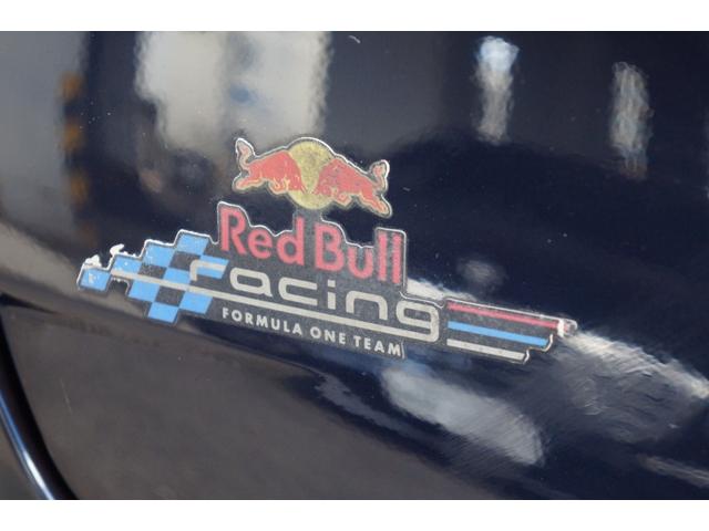 メガーヌ ルノー　スポール　レッドブル・レーシング　ＲＢ８　限定５０台　正規Ｄ車　ワンオーナー車　ＨＩＤ　６速Ｍ／Ｔ　カロッツェリアＳＤナビ　ワンセグ　ハーフレザーレカロシート　Ｆブレンボレッドキャリパー　カーボンボンネット　１８インチアルミホイール　ＥＴＣ（54枚目）