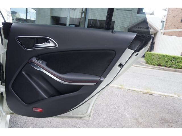 ＣＬＡクラス シューティングブレーク ＣＬＡ１８０　シューティングブレーク　ＡＭＧスタイル　正規ディーラー車　純正１８インチＡＷ　パノラミックスライディングルーフ　ＬＥＤヘッドライト　ハーフレザーシート　アップルカープレイ対応　アンドロイドオート対応　メモリ付パワーシート　パワーテールゲート（45枚目）
