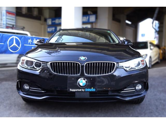 ４シリーズ ４２０ｉグランクーペ　ラグジュアリー　正規Ｄ車　キセノン　ＨＤＤｉＤＲＩＶＥナビ　Ｂカメラ　コンフォートアクセス　ハンズフリー機能付電動トランク　キーレスゴー　ベージュ革シート　シートヒーター　ＡＣＣ　ＰＣＳ　ＬＫＡ　ミラー内蔵型ＥＴＣ（2枚目）