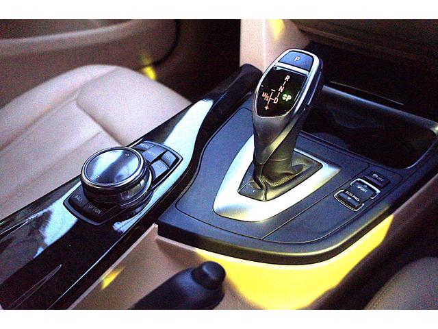 ４シリーズ ４２０ｉグランクーペ　ラグジュアリー　正規Ｄ車　キセノン　ＨＤＤｉＤＲＩＶＥナビ　Ｂカメラ　コンフォートアクセス　ハンズフリー機能付電動トランク　キーレスゴー　ベージュ革シート　シートヒーター　ＡＣＣ　ＰＣＳ　ＬＫＡ　ミラー内蔵型ＥＴＣ（35枚目）