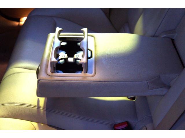 ４シリーズ ４２０ｉグランクーペ　ラグジュアリー　正規Ｄ車　キセノン　ＨＤＤｉＤＲＩＶＥナビ　Ｂカメラ　コンフォートアクセス　ハンズフリー機能付電動トランク　キーレスゴー　ベージュ革シート　シートヒーター　ＡＣＣ　ＰＣＳ　ＬＫＡ　ミラー内蔵型ＥＴＣ（42枚目）