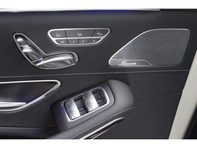 Ｓクラス Ｓ５５０ロング　正規Ｄ車　ＡＭＧライン　ＬＥＤ　ＨＤＤナビ地Ｄ　３６０°カメラ　黒革シート＋Ａ／Ｃ　ＨＵＤ　ＳＲ　ハンズフリー電動トランク　ソフトクローズ　ＡＣＣ　ディストロ＋　ＢＳＭ　ＬＫＡ　ＲＣＰＡ　ブルメスター（40枚目）