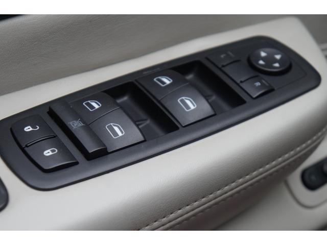 ルータン ＳＥＬ　ＰＲＥＭＩＵＭ　ＨＩＤ　カロッツェリアＨＤＤナビ　地デジ　リア両側電動スライドドア　チルト＆スライディングサンルーフ　電動リアゲート　電動格納３列目シート　キーレス　ＢＳＭ　オートクルーズコントロール（24枚目）
