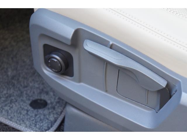 ディフェンダー １１０Ｓ　Ｄ３００　ブラックエクステリアＰＫＧ　正規Ｄ車　ＬＥＤ　インタラクティブドライバーディスプレイ　エイコーン革シート　デジタルメーター＆インナーミラー　純正２０インチＡＷ　ＡＣＣ　ＬＫＡ　ＢＳＭ　ＲＴＭ　ＨＤＣ　カープレイ＆オート　Ｓキー（23枚目）