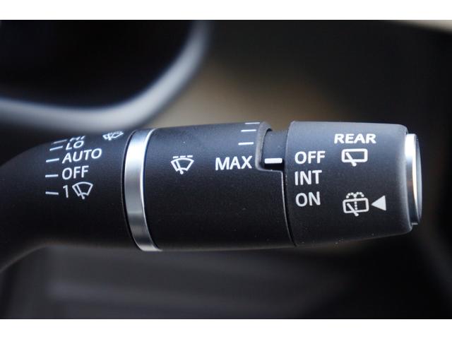 ディフェンダー １１０Ｓ　Ｄ３００　ブラックエクステリアＰＫＧ　正規Ｄ車　ＬＥＤ　インタラクティブドライバーディスプレイ　エイコーン革シート　デジタルメーター＆インナーミラー　純正２０インチＡＷ　ＡＣＣ　ＬＫＡ　ＢＳＭ　ＲＴＭ　ＨＤＣ　カープレイ＆オート　Ｓキー（32枚目）