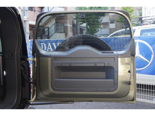 ディフェンダー １１０Ｓ　Ｄ３００　ブラックエクステリアＰＫＧ　正規Ｄ車　ＬＥＤ　インタラクティブドライバーディスプレイ　エイコーン革シート　デジタルメーター＆インナーミラー　純正２０インチＡＷ　ＡＣＣ　ＬＫＡ　ＢＳＭ　ＲＴＭ　ＨＤＣ　カープレイ＆オート　Ｓキー（48枚目）