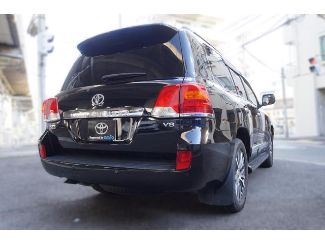 ランドクルーザー ＺＸ　ＨＩＤ　黒革シート　１・２列ヒーター＋Ｆベンチレーション　純正ＨＤＤナビ＋地デジ　３６０°カメラ　後席電動スライド　電動格納３ｒｄシート　電動Ｒゲート　オートライト　チルト＆スライディングガラスＳ／Ｒ（5枚目）