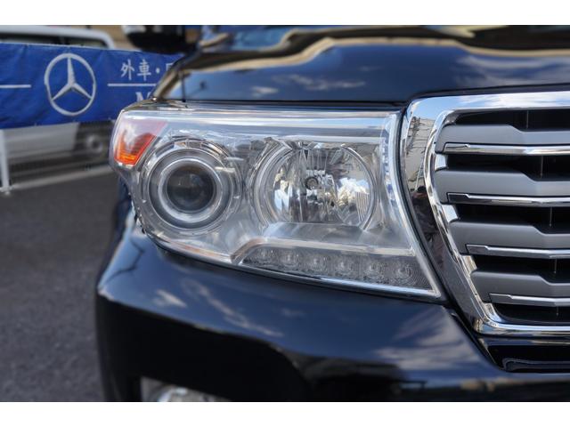 ランドクルーザー ＺＸ　ＨＩＤ　黒革シート　１・２列ヒーター＋Ｆベンチレーション　純正ＨＤＤナビ＋地デジ　３６０°カメラ　後席電動スライド　電動格納３ｒｄシート　電動Ｒゲート　オートライト　チルト＆スライディングガラスＳ／Ｒ（19枚目）