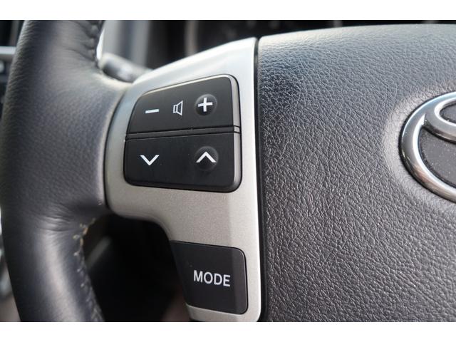 ランドクルーザー ＺＸ　ＨＩＤ　黒革シート　１・２列ヒーター＋Ｆベンチレーション　純正ＨＤＤナビ＋地デジ　３６０°カメラ　後席電動スライド　電動格納３ｒｄシート　電動Ｒゲート　オートライト　チルト＆スライディングガラスＳ／Ｒ（30枚目）