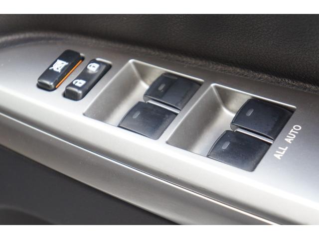 ランドクルーザー ＺＸ　ＨＩＤ　黒革シート　１・２列ヒーター＋Ｆベンチレーション　純正ＨＤＤナビ＋地デジ　３６０°カメラ　後席電動スライド　電動格納３ｒｄシート　電動Ｒゲート　オートライト　チルト＆スライディングガラスＳ／Ｒ（36枚目）