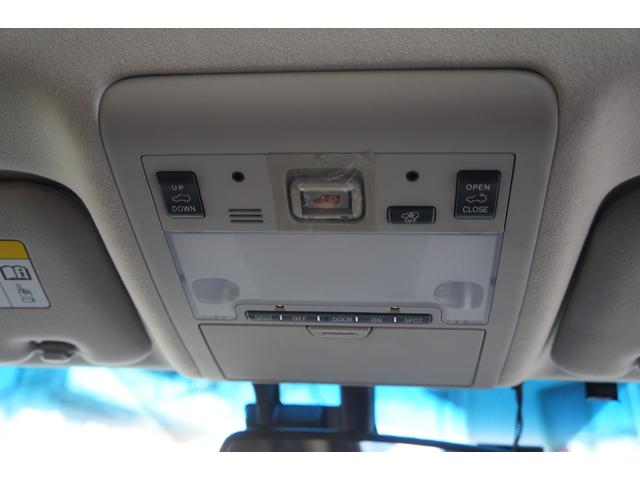 ランドクルーザー ＺＸ　ＨＩＤ　黒革シート　１・２列ヒーター＋Ｆベンチレーション　純正ＨＤＤナビ＋地デジ　３６０°カメラ　後席電動スライド　電動格納３ｒｄシート　電動Ｒゲート　オートライト　チルト＆スライディングガラスＳ／Ｒ（49枚目）