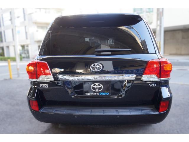 ランドクルーザー ＺＸ　ＨＩＤ　黒革シート　１・２列ヒーター＋Ｆベンチレーション　純正ＨＤＤナビ＋地デジ　３６０°カメラ　後席電動スライド　電動格納３ｒｄシート　電動Ｒゲート　オートライト　チルト＆スライディングガラスＳ／Ｒ（60枚目）