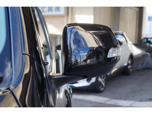 ランドクルーザー ＺＸ　ＨＩＤ　黒革シート　１・２列ヒーター＋Ｆベンチレーション　純正ＨＤＤナビ＋地デジ　３６０°カメラ　後席電動スライド　電動格納３ｒｄシート　電動Ｒゲート　オートライト　チルト＆スライディングガラスＳ／Ｒ（63枚目）