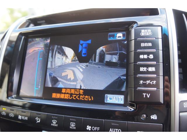 ランドクルーザー ＺＸ　ＨＩＤ　黒革シート　１・２列ヒーター＋Ｆベンチレーション　純正ＨＤＤナビ＋地デジ　３６０°カメラ　後席電動スライド　電動格納３ｒｄシート　電動Ｒゲート　オートライト　チルト＆スライディングガラスＳ／Ｒ（69枚目）