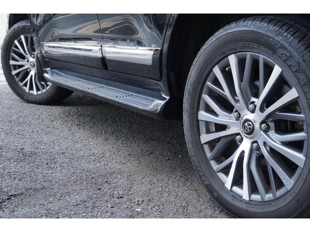 ランドクルーザー ＺＸ　ＨＩＤ　黒革シート　１・２列ヒーター＋Ｆベンチレーション　純正ＨＤＤナビ＋地デジ　３６０°カメラ　後席電動スライド　電動格納３ｒｄシート　電動Ｒゲート　オートライト　チルト＆スライディングガラスＳ／Ｒ（79枚目）