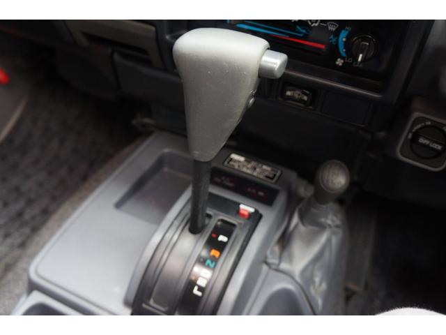 ランドクルーザー70 ZX ワンオーナー チルト&スライディングサンルーフ デフロック 背面スペアタイヤ サイドステップ パワーステアリング パワーウインドー 集中ドアロック チップアップシート マニュアルエアコン リアヒーター(29枚目)