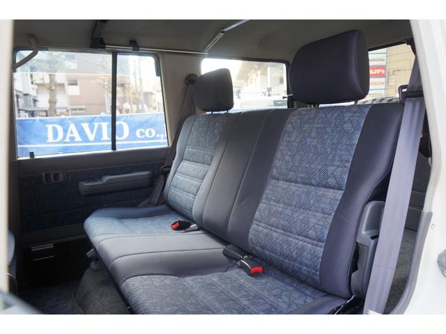 ランドクルーザー70 ZX ワンオーナー チルト&スライディングサンルーフ デフロック 背面スペアタイヤ サイドステップ パワーステアリング パワーウインドー 集中ドアロック チップアップシート マニュアルエアコン リアヒーター(33枚目)