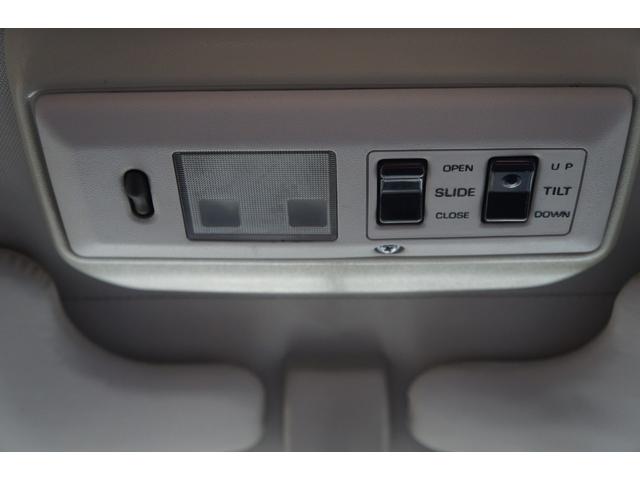 ランドクルーザー70 ZX ワンオーナー チルト&スライディングサンルーフ デフロック 背面スペアタイヤ サイドステップ パワーステアリング パワーウインドー 集中ドアロック チップアップシート マニュアルエアコン リアヒーター(38枚目)