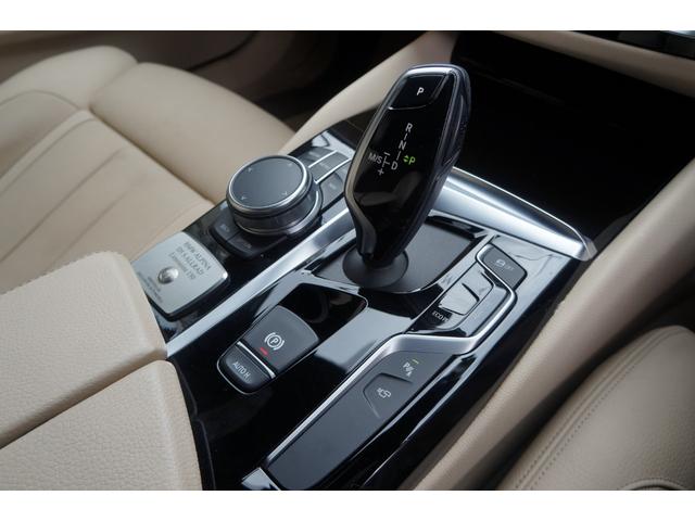 D5 S リムジン オールラッド 正規D車 LED ベージュ革+ヒーター&AC ハーマンカードン SR Sクローズ 電動トランク i-Driveナビ HUD スマートキー 全方位カメラ ACC PCS LDW LKA ミラー型ETC(10枚目)