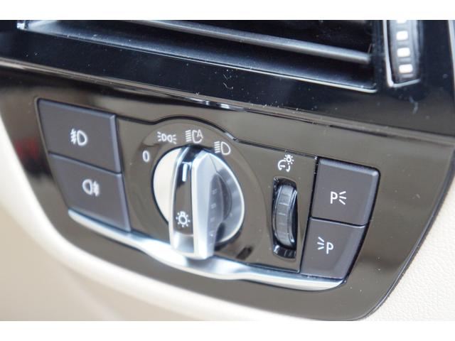 D5 S リムジン オールラッド 正規D車 LED ベージュ革+ヒーター&AC ハーマンカードン SR Sクローズ 電動トランク i-Driveナビ HUD スマートキー 全方位カメラ ACC PCS LDW LKA ミラー型ETC(28枚目)