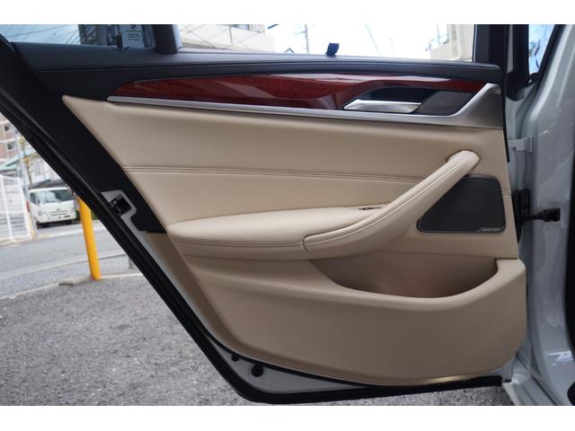 D5 S リムジン オールラッド 正規D車 LED ベージュ革+ヒーター&AC ハーマンカードン SR Sクローズ 電動トランク i-Driveナビ HUD スマートキー 全方位カメラ ACC PCS LDW LKA ミラー型ETC(44枚目)