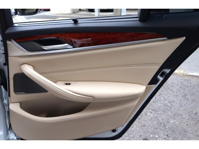 D5 S リムジン オールラッド 正規D車 LED ベージュ革+ヒーター&AC ハーマンカードン SR Sクローズ 電動トランク i-Driveナビ HUD スマートキー 全方位カメラ ACC PCS LDW LKA ミラー型ETC(46枚目)