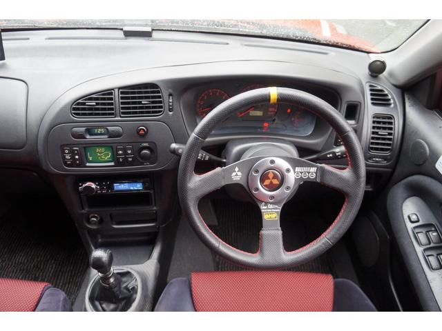 ランサー ＧＳＲエボＶＩトミーマキネンＥＤカラーリングＰ　１オーナー　Ｇｒ．Ａ三菱ワークステスト車カラーリング　ＯＭＰラリーアートステアリング　ラリーアートスポーツＥＣＵ　６速Ｍ／Ｔ　Ｆ．ａｌｃｏｎ／Ｒ．ＡＰキャリパー　ＬＳＤ　ラリーアート限定エンケイＡ／Ｗ（23枚目）