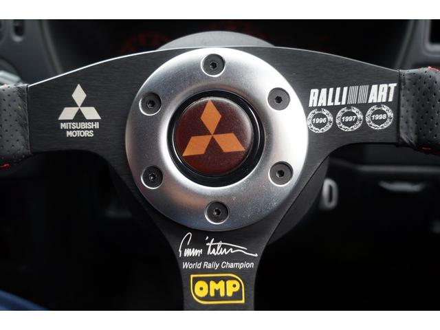 ランサー ＧＳＲエボＶＩトミーマキネンＥＤカラーリングＰ　１オーナー　Ｇｒ．Ａ三菱ワークステスト車カラーリング　ＯＭＰラリーアートステアリング　ラリーアートスポーツＥＣＵ　６速Ｍ／Ｔ　Ｆ．ａｌｃｏｎ／Ｒ．ＡＰキャリパー　ＬＳＤ　ラリーアート限定エンケイＡ／Ｗ（30枚目）