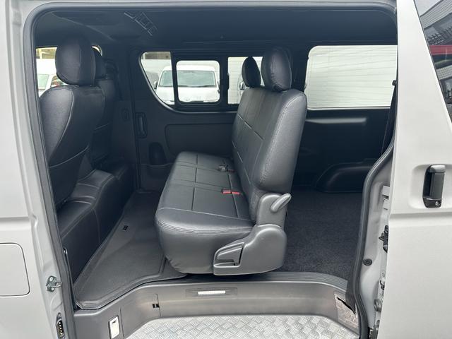 ハイエースバン スーパーＧＬ　ダークプライムＩＩ　ラプターグレー全塗装（12枚目）