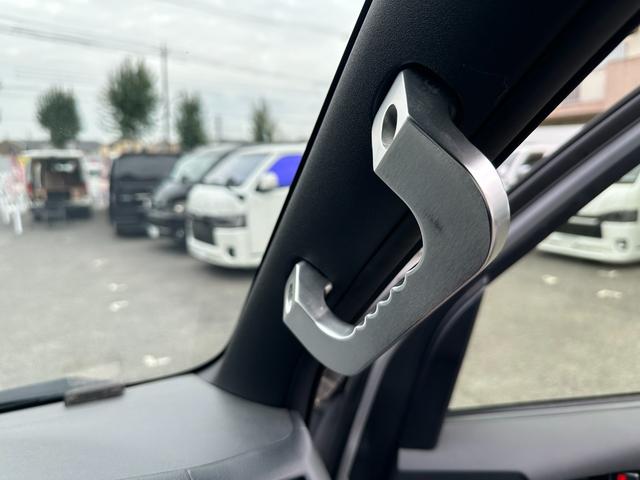 ハイエースバン スーパーＧＬ　ダークプライムＩＩ　ラプターグレー全塗装（25枚目）