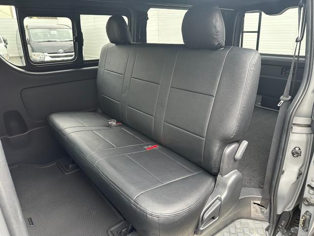 ハイエースバン スーパーＧＬ　ダークプライムＩＩ　ラプターグレー全塗装（32枚目）