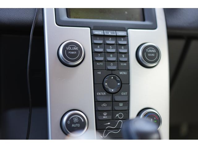 2.0クラシック SUBARISTAオリジナルカスタム VOLVO V50 キャンプ仕様 社外アルミ ラプターライナー塗装 Hellaフォグランプ 作業灯 ルーフキャリア 本革シート(17枚目)