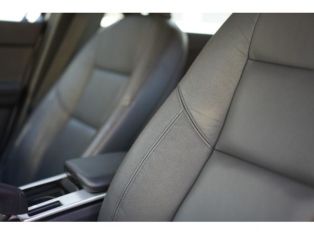 2.0クラシック SUBARISTAオリジナルカスタム VOLVO V50 キャンプ仕様 社外アルミ ラプターライナー塗装 Hellaフォグランプ 作業灯 ルーフキャリア 本革シート(22枚目)