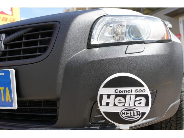2.0クラシック SUBARISTAオリジナルカスタム VOLVO V50 キャンプ仕様 社外アルミ ラプターライナー塗装 Hellaフォグランプ 作業灯 ルーフキャリア 本革シート(41枚目)