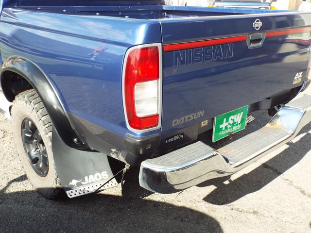 ダットサンピックアップ ダブルキャブ AXリミテッド 3200ccディーゼルエンジン 5速マニュアル車 ジャオスマッドガード(32枚目)