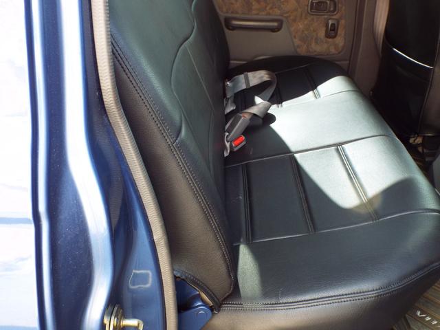 ダットサンピックアップ ダブルキャブ AXリミテッド 3200ccディーゼルエンジン 5速マニュアル車 ジャオスマッドガード(37枚目)