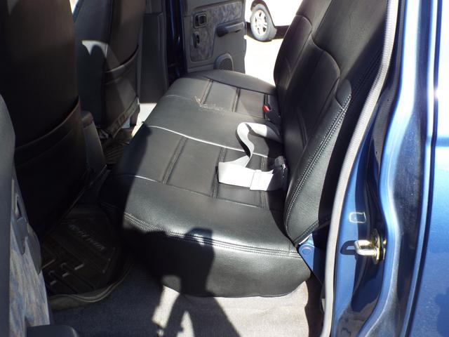 ダットサンピックアップ ダブルキャブ AXリミテッド 3200ccディーゼルエンジン 5速マニュアル車 ジャオスマッドガード(43枚目)