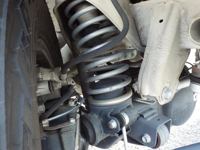 ジムニー ＸＣ　ジャオス足回り　ＤＥＡＮアルミ　オーバーフェンダー　社外前後バンパー　シートカバー　左右アームレスト　パナソニック１０インチナビＴＶ　バックカメラ　ＥＴＣ　前後ドラレコ　シートヒーター（6枚目）