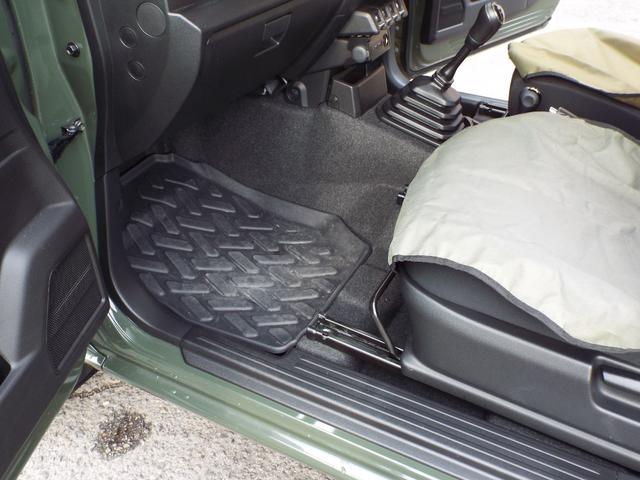ジムニー ＸＣ　社外アルミ＆ＢＦグッドリッチタイヤ　社外ナビ、フルセグＴＶ、バックカメラ、ドラレコ　シートヒーター　社外シートカバー　５速マニュアル車（39枚目）