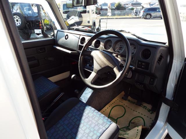 ジムニー ワイルドウインド 5速マニュアル 前後社外バンパー 前後ドラレコ ETC ルーフキャリア ユーザー買取車(8枚目)