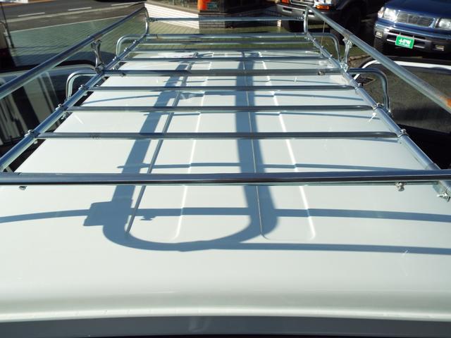 ジムニー ワイルドウインド 5速マニュアル 前後社外バンパー 前後ドラレコ ETC ルーフキャリア ユーザー買取車(17枚目)